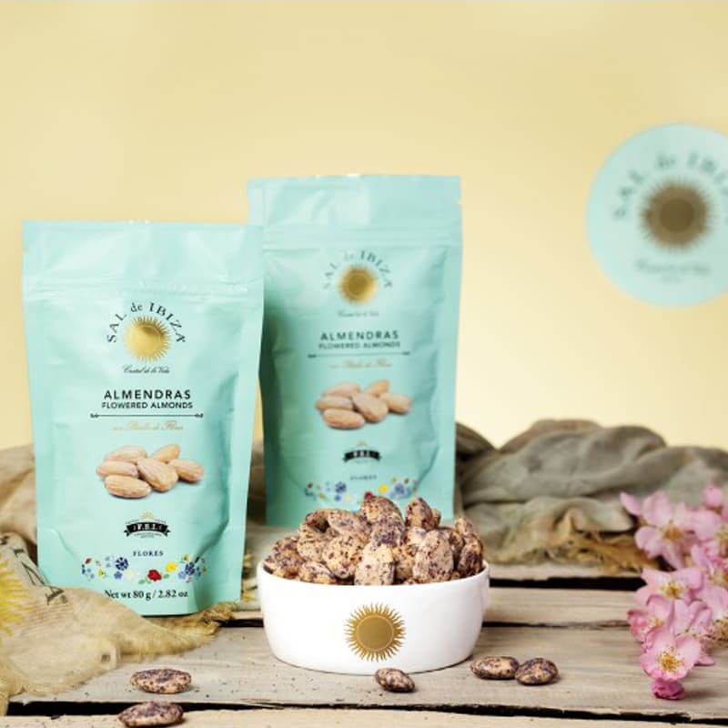 Almendras con pétalos de flores “Flowered Almonds”, Sal de Ibiza