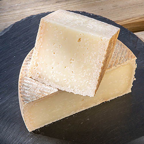 Queso Añejo y Artesano de Oveja, Calaveruela
