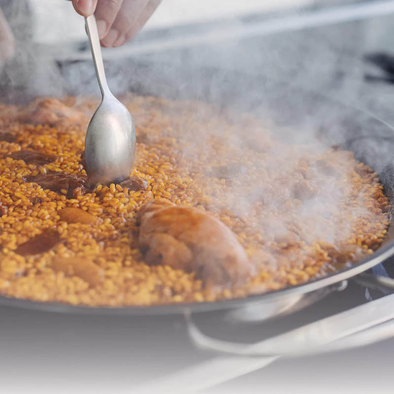 Paella Valenciana, A Fuego by Quique Dacosta