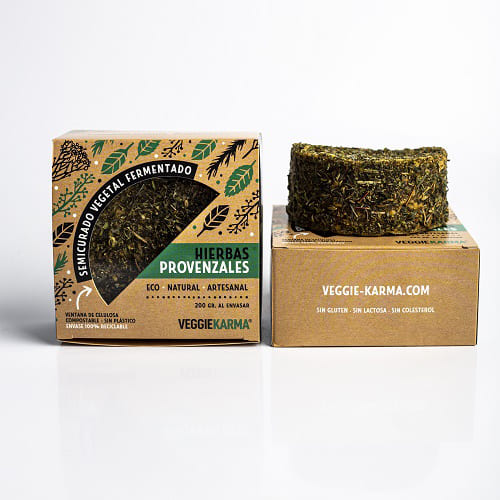 Queso semicurado vegano con hierbas provenzales, Veggie Karma