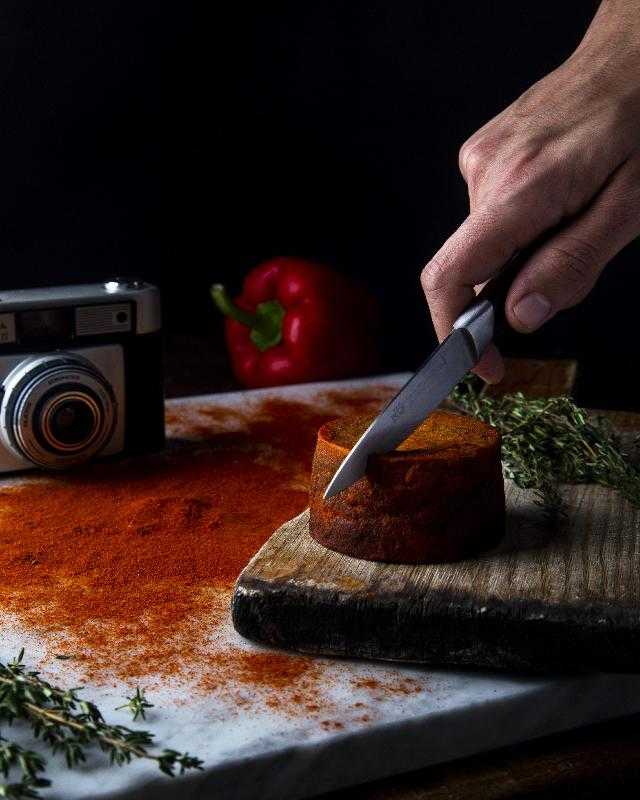 Queso semicurado vegano con pimentón dulce ahumado, Veggie karma