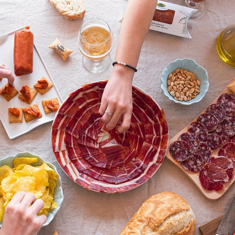 Guía definitiva del jamón 100% ibérico: cómo elegir el mejor (y no equivocarte)