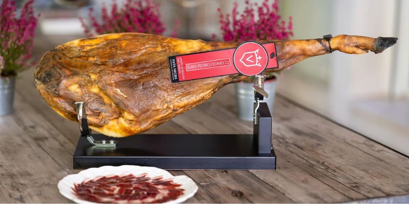 Made in D.O. Jabugo: 100% Iberian Ham that Conquers Palates